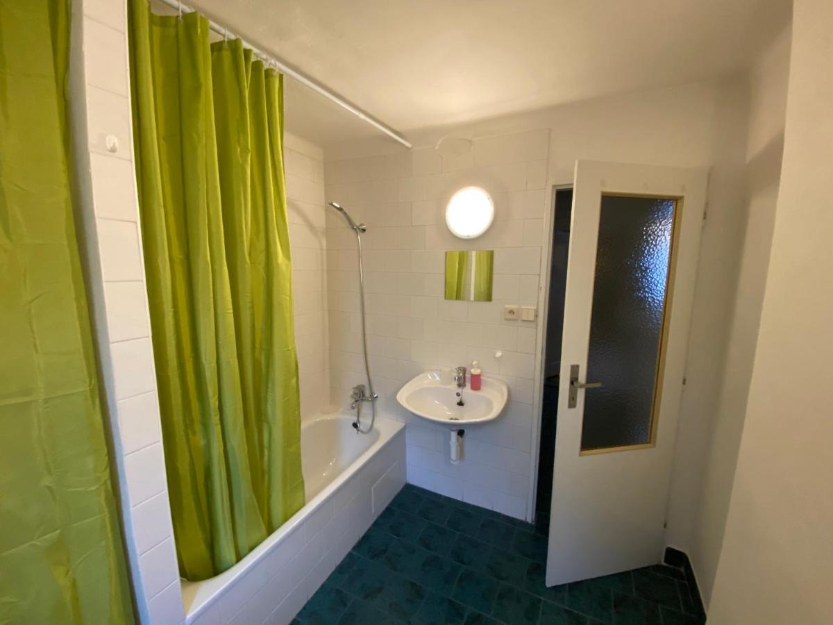 Pod Nachodskym Zamkem Apartment ภายนอก รูปภาพ