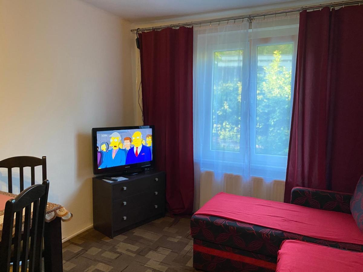 Pod Nachodskym Zamkem Apartment ภายนอก รูปภาพ